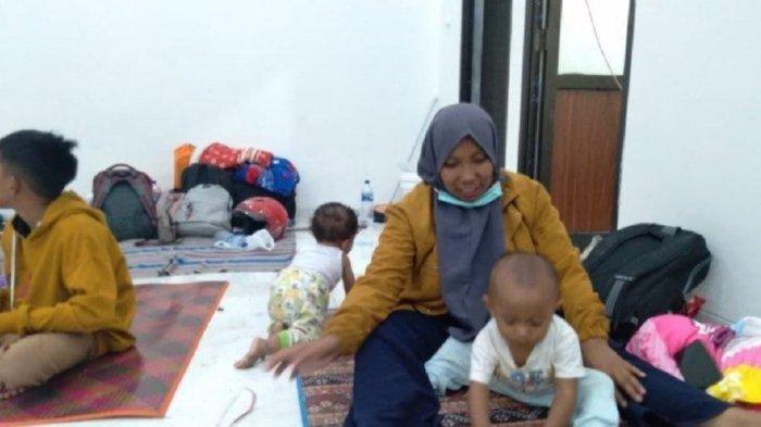 Gendong Bayi 3 Bulan dan Gandeng Anak 10 Tahun, Mita Rosalia Berusaha Selamatkan Diri saat Erupsi Semeru